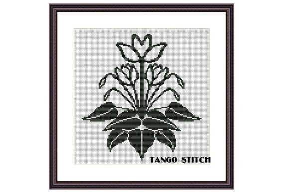 Review: Easy Black and White Cross Stitch Flower